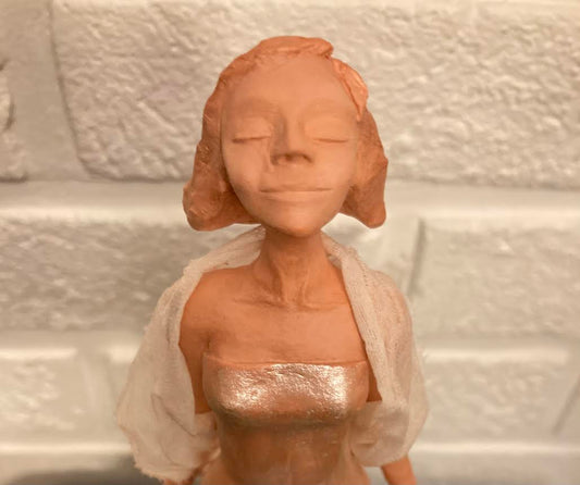 Om IONA Art & Jewelry